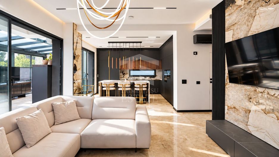 Casă spectaculoasă în Constanța | Design, tehnologie și confort - Poză 5