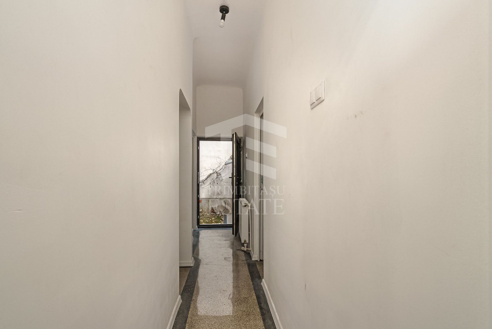 Piata Muncii - Decebal, casa 87 mp totali, 179 mp curte libera, - Poză 24