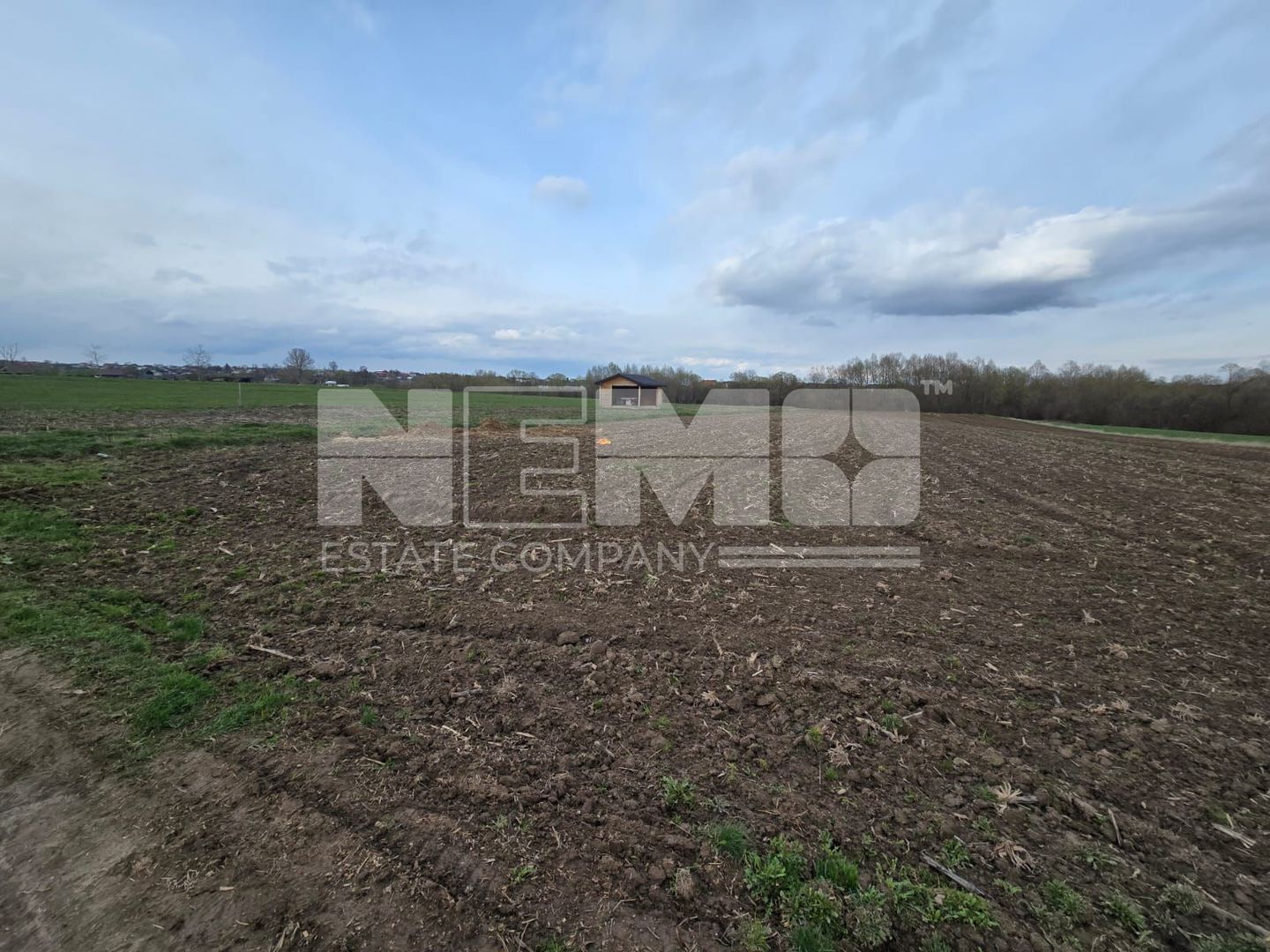 Teren extravilan 29000€ I 33.18 ari I Horodnic - Poză 2