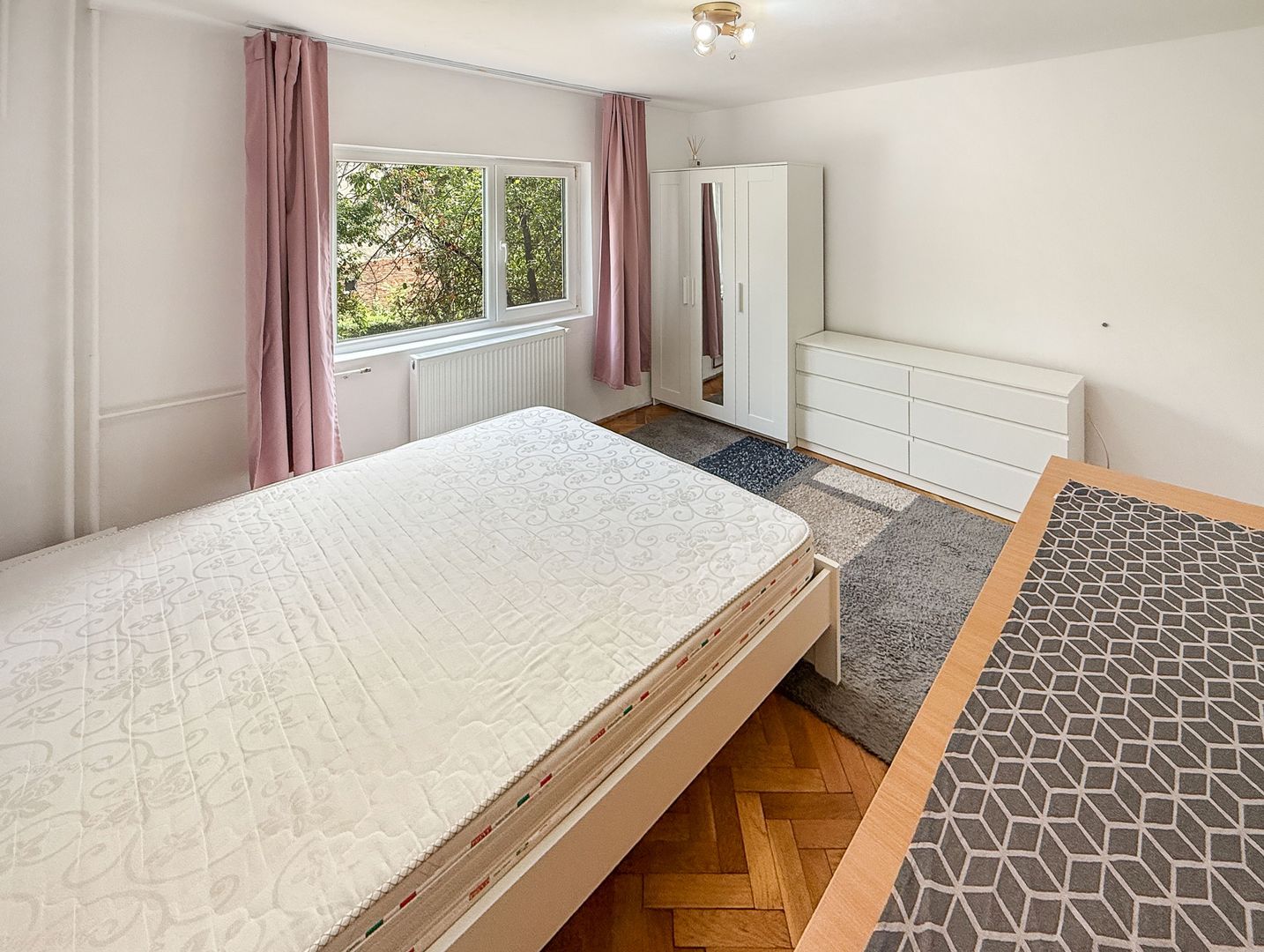 Apartament 2 camere, zona Complex-Printul Turcesc. - Poză 4