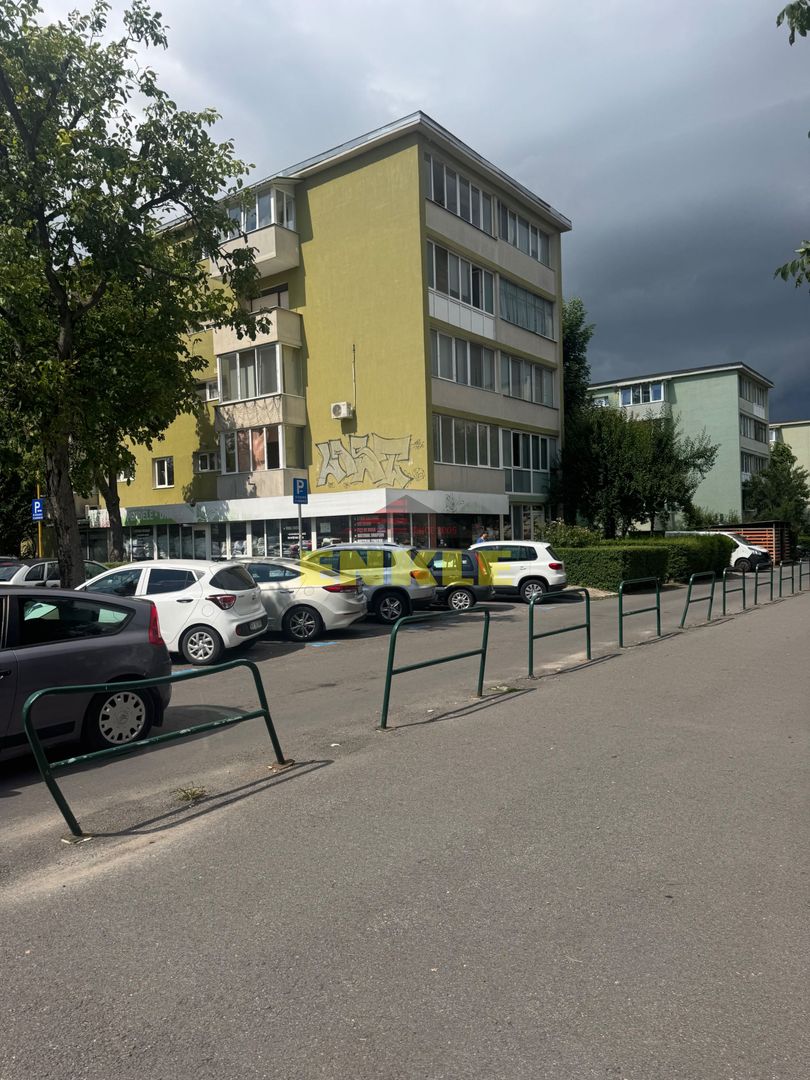 Vand spatiu comercial Brasov ,str.Jupiter, 48mp pret negociabil! - Poză 4