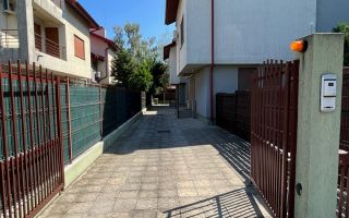 Vila spatioasa 6 dormitoare | gradina | Garaj - Poză 43