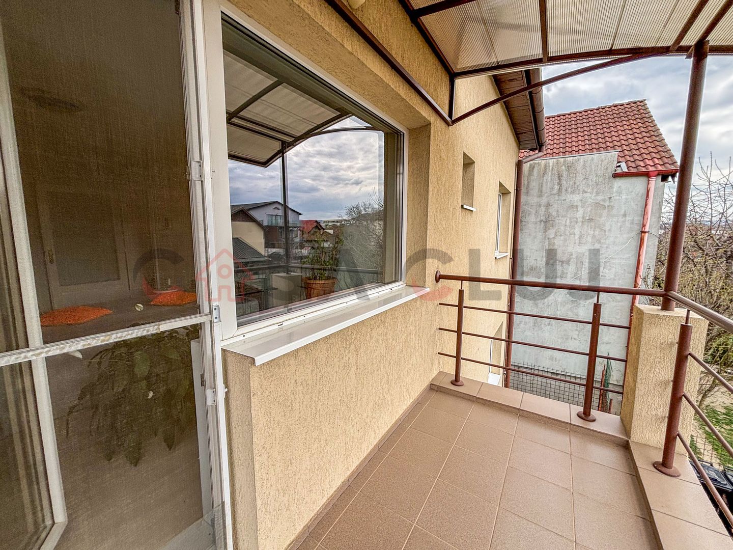 Curte generoasa - Casa Intretinuta - Zona Pod Ira - Poză 6