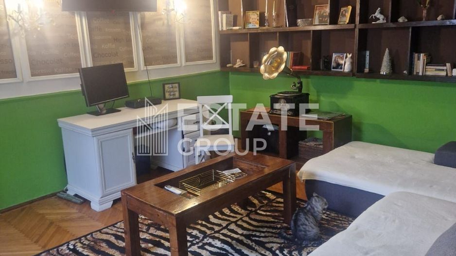 Apartament 2 camere, curte interioara cu loc de parcare - Poză 2