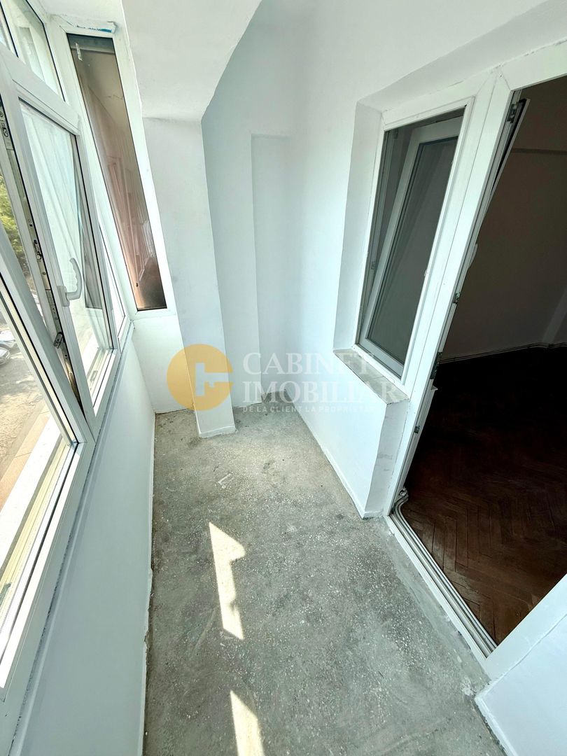 4 Camere Decomandat -  Etaj 2 - Bloc 1981 - Zona Galata - Poză 5