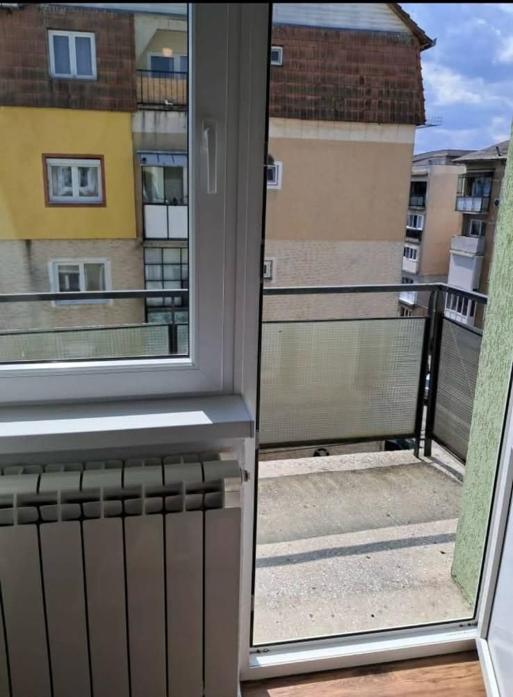 Apartament cu 3 camere de inchiriat in Sebes - Poză 9