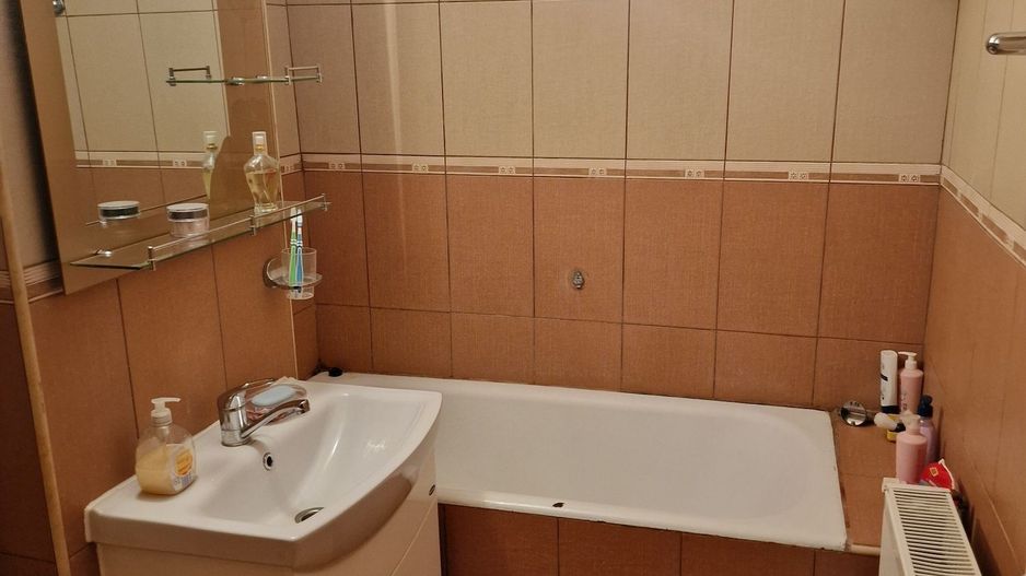 Vând apartament 3 camere - Poză 3