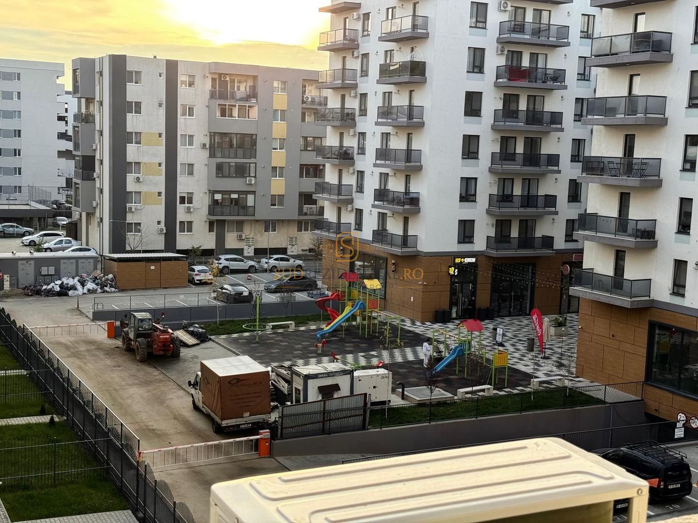 Apartament 2 camere, Tip Studio, langa statia de metrou M2 Berceni - Poză 17