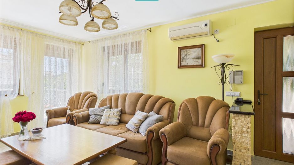 Casă cochetă în Sânleani - Cartierul Florilor - Poză 2