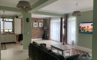 Casa Moara de Vant cu vedere superba spre lac si padure in zona SRU - Poză 1