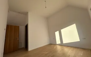 Casa cu 4 camere - Dumbarvita - Poză 15