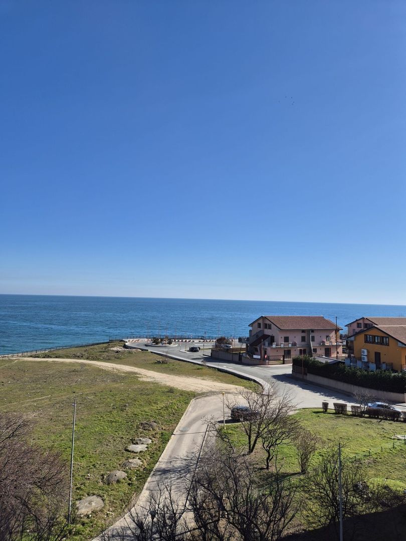 Apartament 3 camere,  Faleza Nord/Pescarilor, vedere la mare - Poză 4