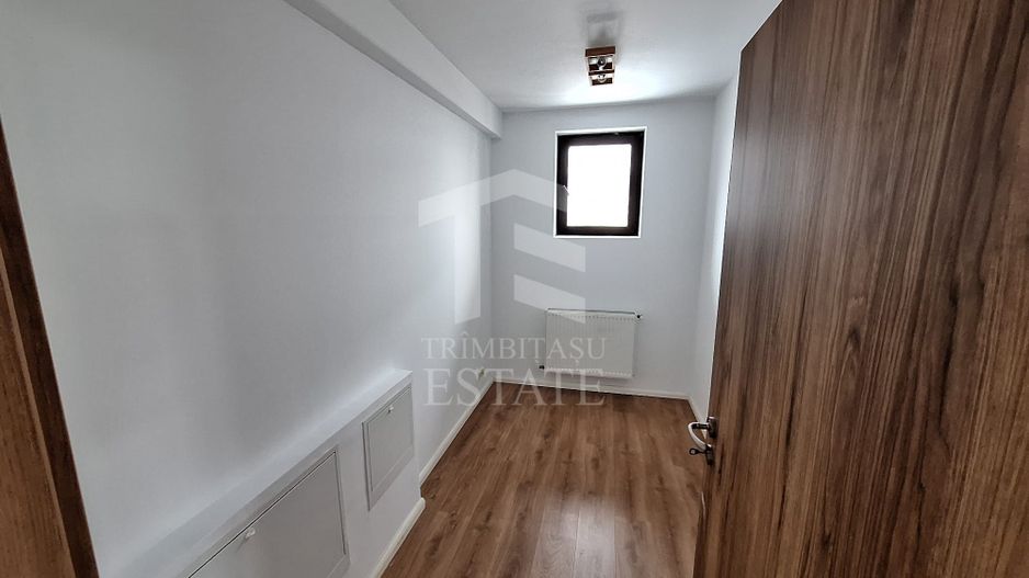 Spatiu Comercial Stradal P+Etaj - 440 Utili - Teren 765 mp - Parcare - Poză 5