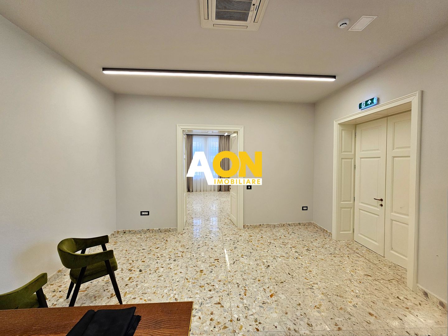 Clădire istorică ultracentrală, PUB + 13 birouri, S+P+M, renovată 2024 - Poză 6