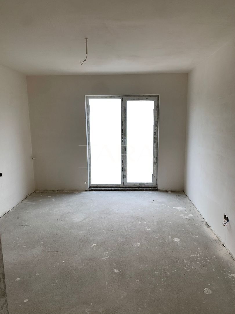 Șansa ta să-ți faci locuința pe gustul tău – 2 camere Floresti. - Poză 3