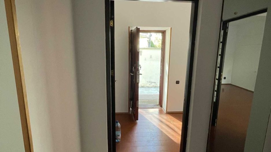 Ag BRASADAS vinde vila 8 cam curte 237mp D+P+2+M  13 Sept. - Poză 6