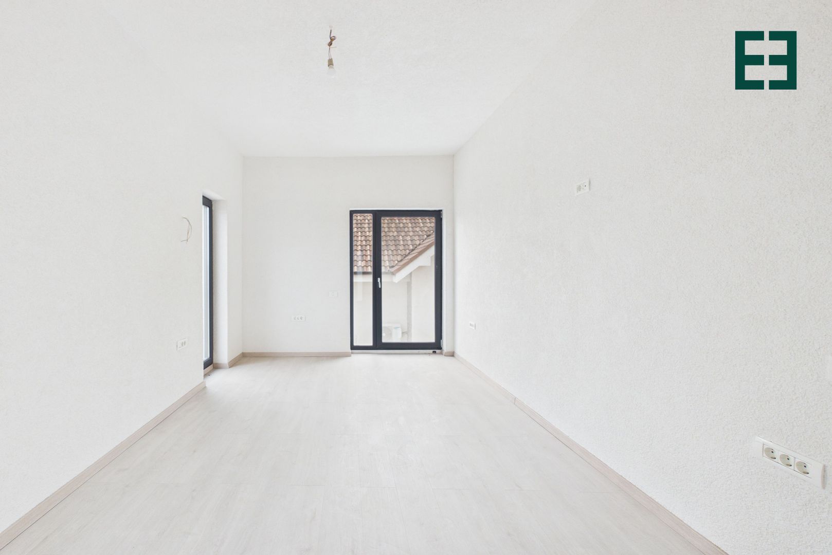 Casă nouă cu 4 camere - Tisa Nouă - Arad - Poză 22
