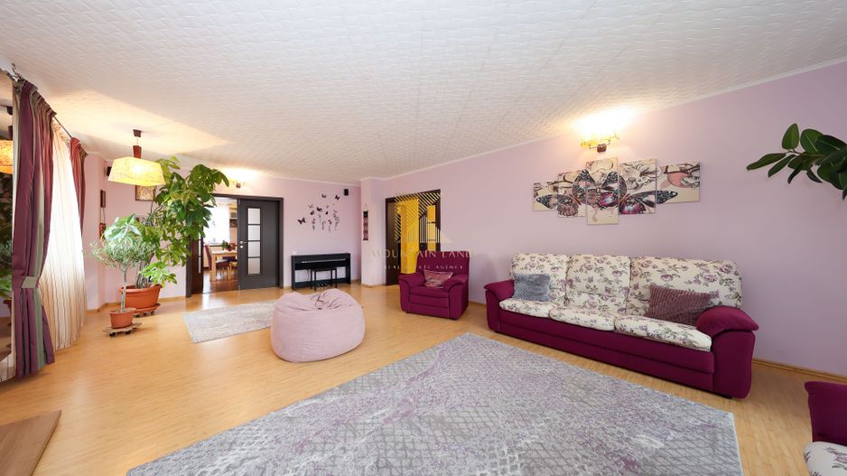 Reședință exclusivistă cu potențial investițional în centrul Cristian - Poză 19