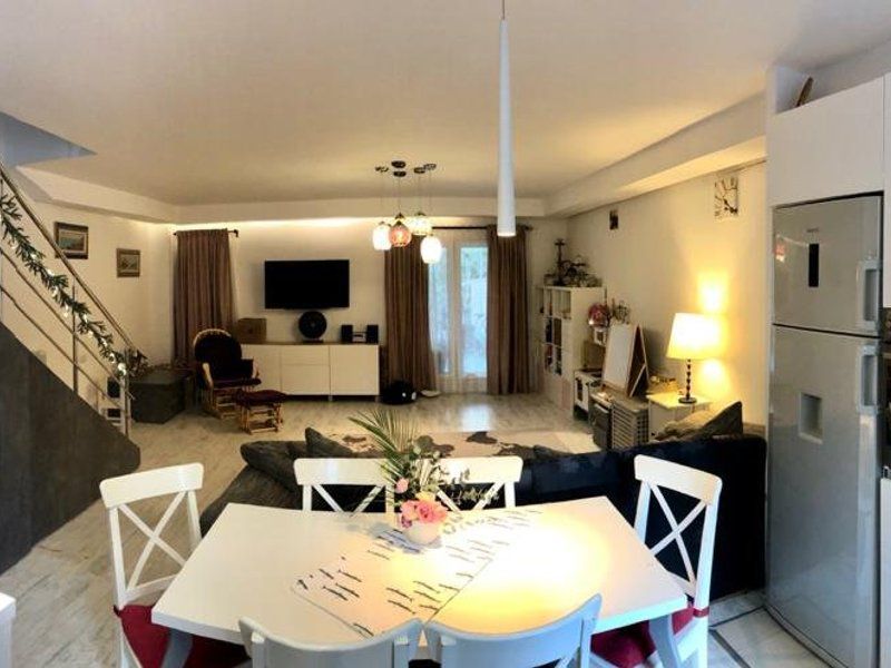 Vila mobilata si utilata, curte, terasa inchisa, parcare - Poză 16