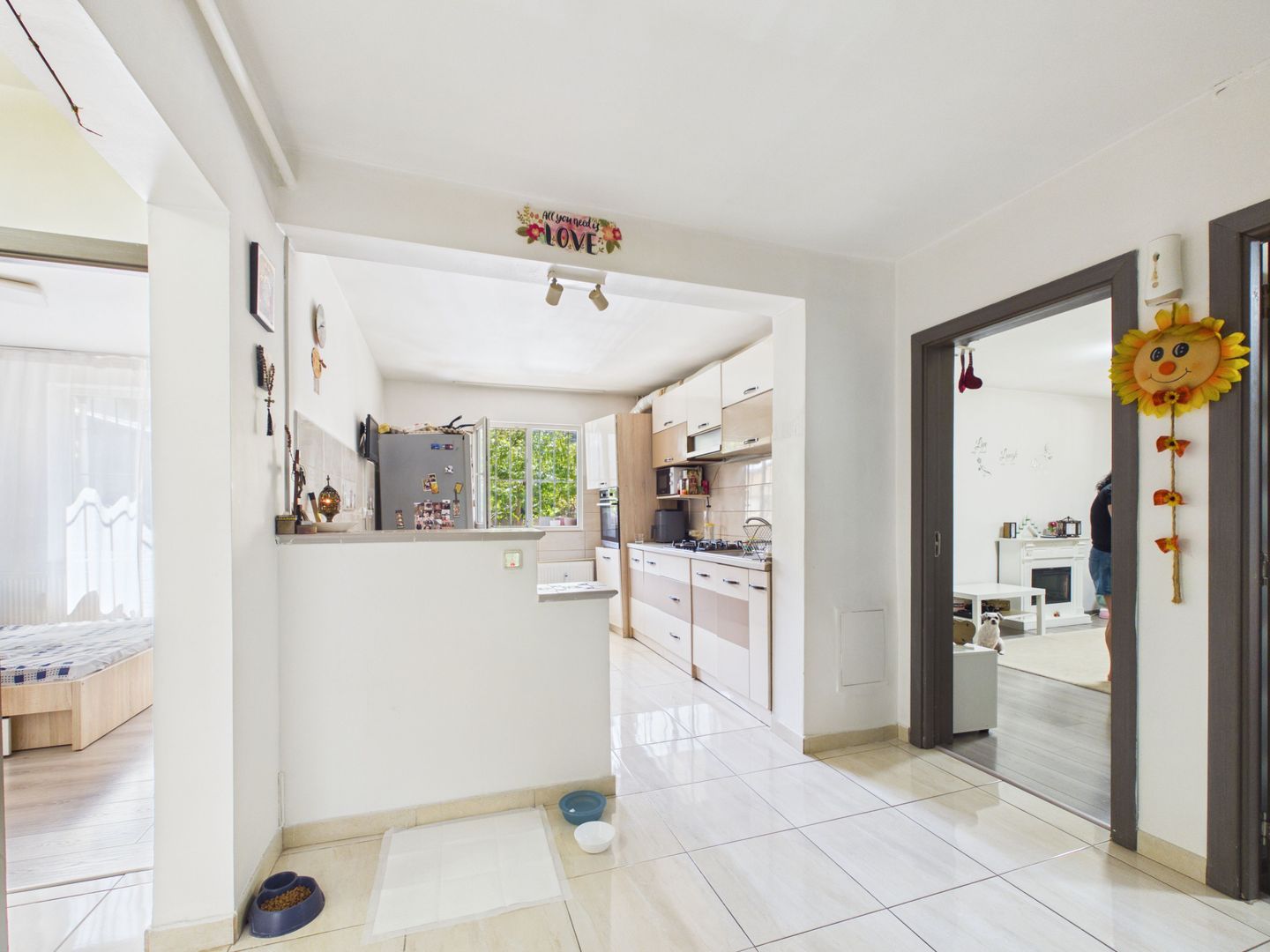 Apartament 4 camere decomandat | Parter | Metrou la 7 minute | - Poză 16