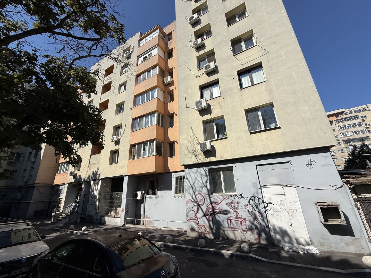 Ap 2 cam mobilat/utilat, complet renovat- etaj 2-bloc 6 etaje - Poză 19