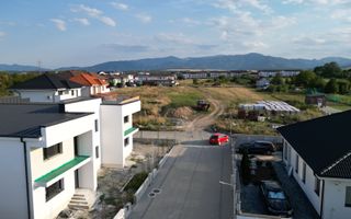 DIRECT DEZVOLTATOR ! Casa tip cvadruplex, 4 camere 110 mp utili - Poză 2