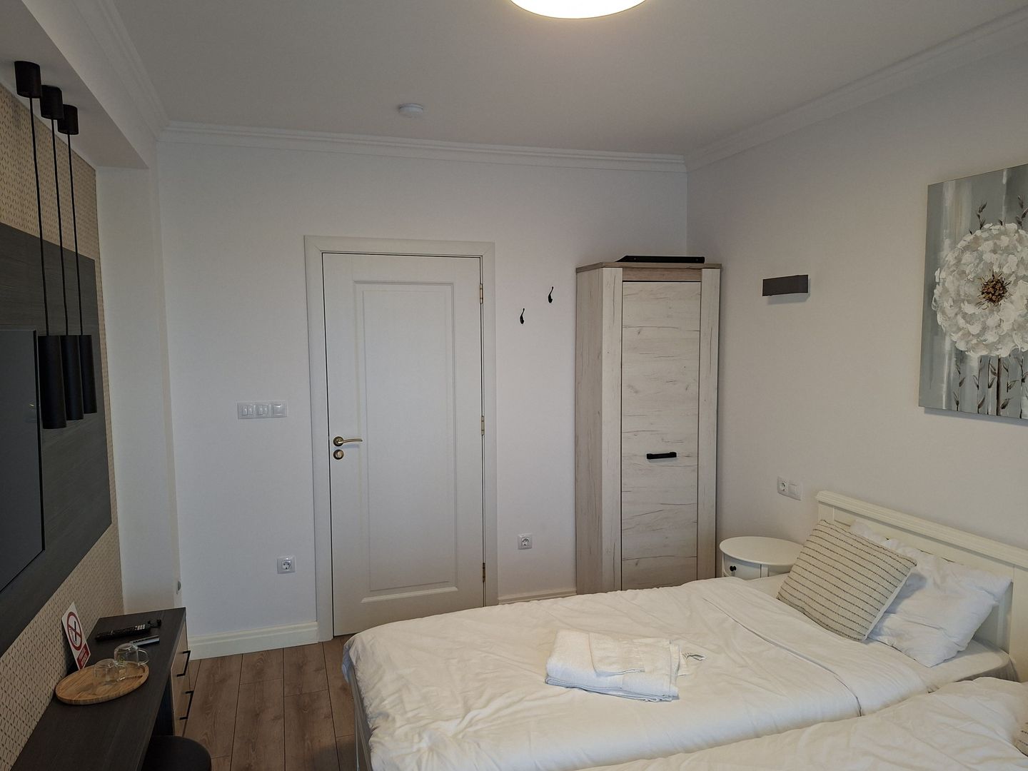 BRASADAS vinde URGENT casa 4 cam SUPERFINISATA teren 7.5 ari. - Poză 12