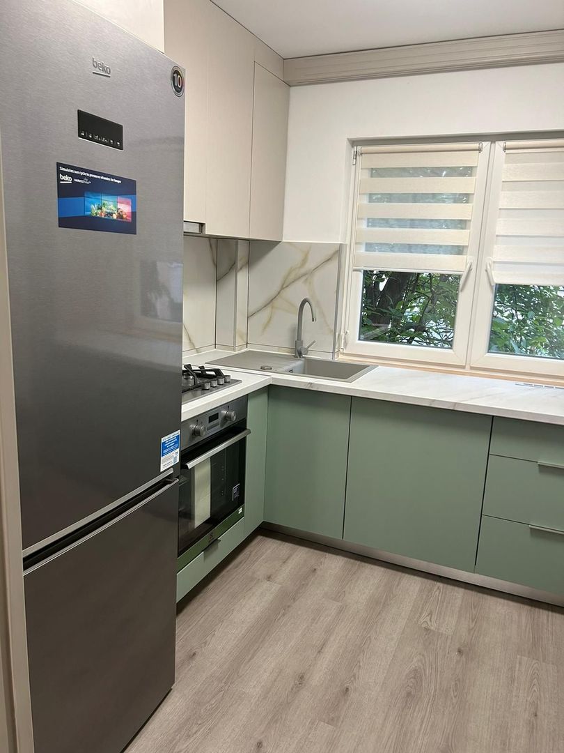 ageuropa.ro vinde apt. 4 cam. 78mp la etajul 2 în Micro 16. - Poză 8