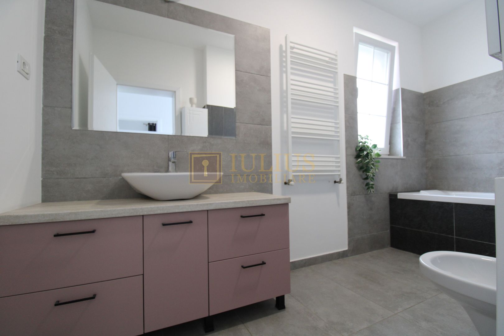 Zona Cora - Dumbravita, 5 camere + 2 bai. - Poză 26