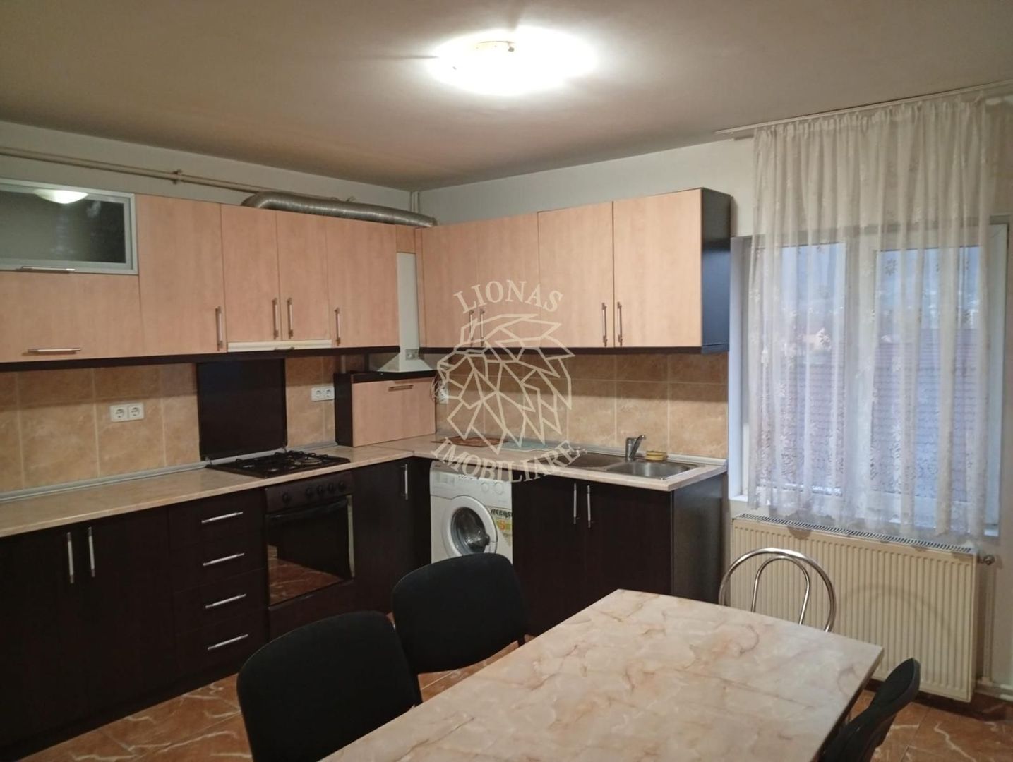 Apartament 4 camere 116 mp total-etaj 3-parcare-Calea Moldovei - Poză 1