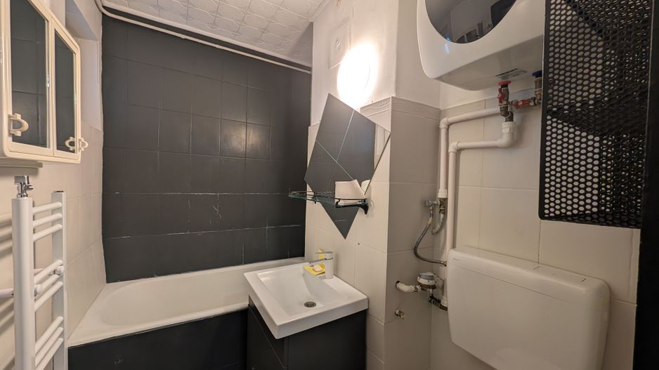 3 Camere Giulești, 60mp, Vedere Panoramică, Total de Renovat - Poză 15