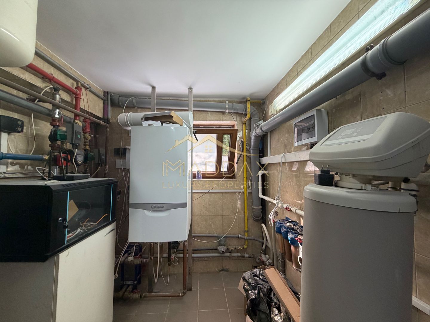 Vila Premium *800mp* // teren *963mp* / garaj cu 6 locuri* // Iancu Nicolae - Poză 94
