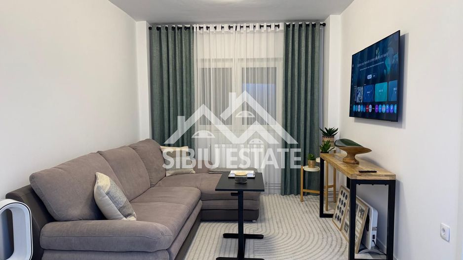 Apartament 3 camere 2 bai, pivita recent renovat-in Sibiu M.Viteazul - Poză 3