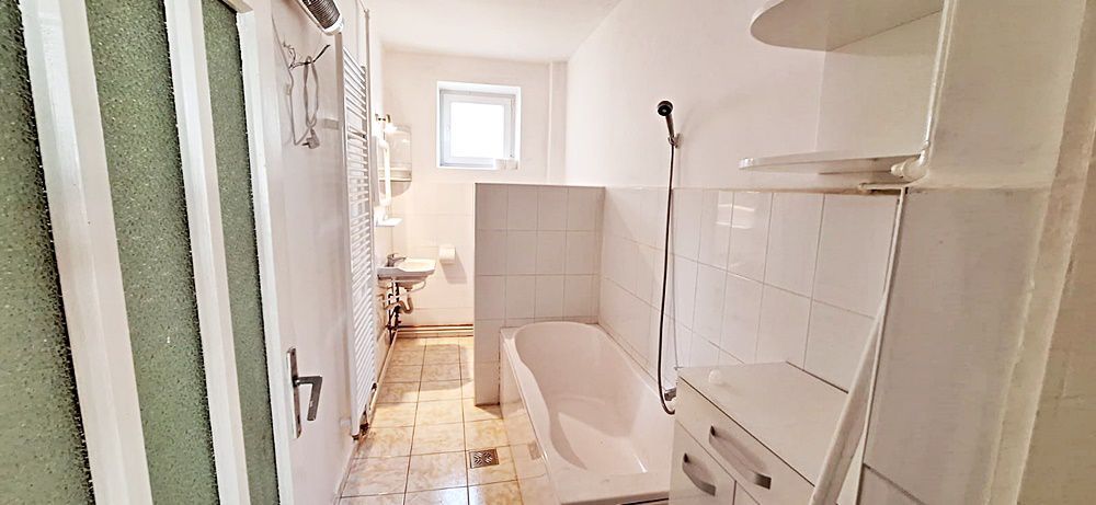 Dealul Cetatii, apartament in vila, 53mp, pret 117000 euro - Poză 12