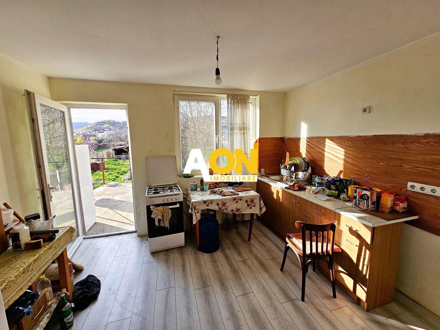 Casa semifinisata, 4 camere, 1755 mp teren, la asfalt, zona Paclisa - Poză 6
