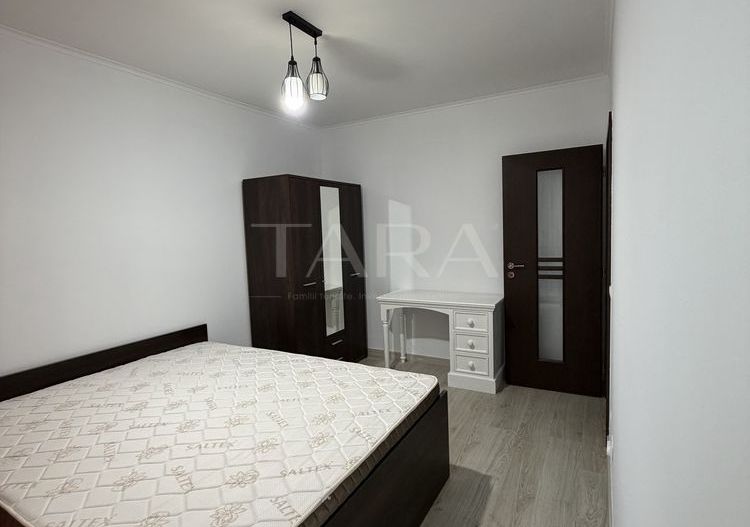 Apartament renovat recent și parcare proprie, zona Florilor. - Poză 4