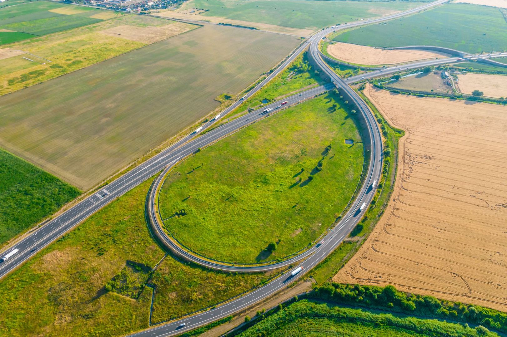 50 ha teren compact în Bujac - Poză 5