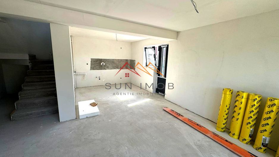 Casa noua, P+M, 4 camere, terasa, teren 550 m2, central, Cornu - Poză 9