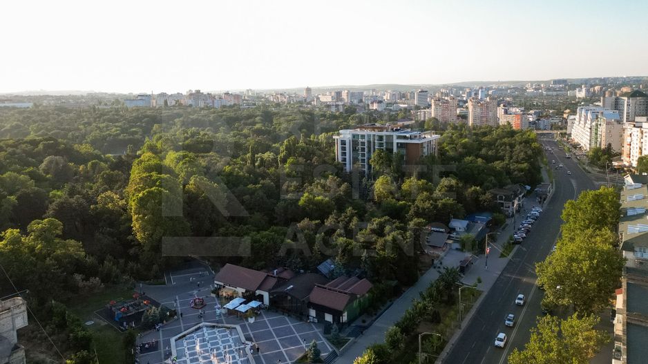 Vânzare, apartament, 3 camere, str. Valea Trandafirilor, Centru - Poză 1
