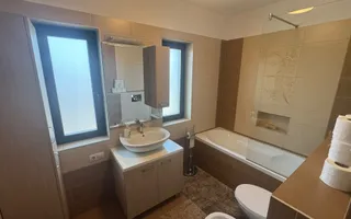 Casă 4 camere de inchiriat, carport, curte 180 mp - C. Arhitectilor - Poză 19