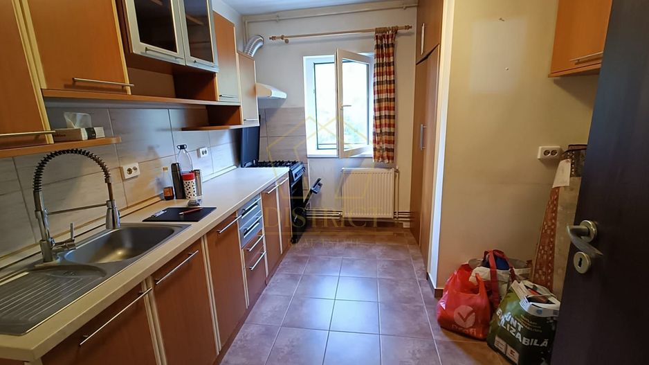 Apartament de 3 Camere | Decomandat | Zona Soarelui - Poză 4