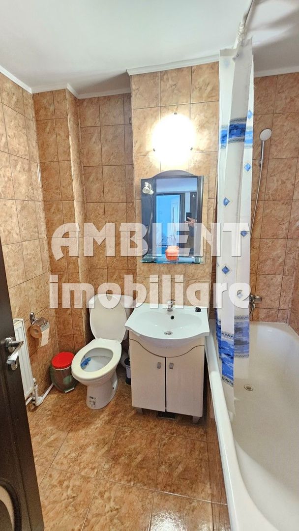 Apartament 2 camere decomandate, zona CENTRU. - Poză 4