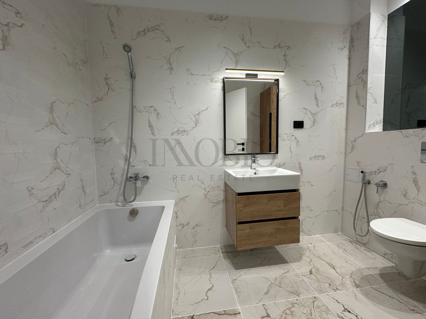 Apartament 3 Camere | 2 Băi | Prima Inchiriere | Atrium Plaza - Poză 12