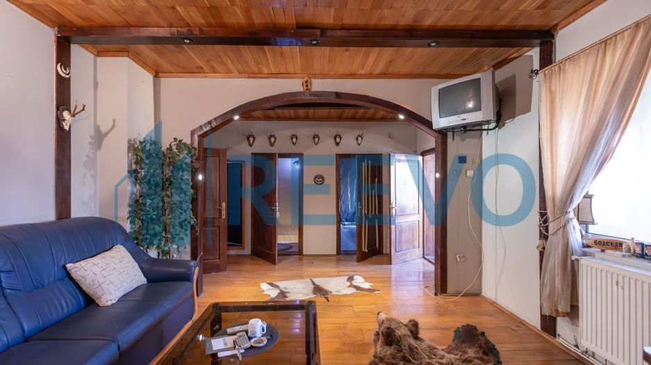 Clădire și teren de investiție, central Roman - Poză 33