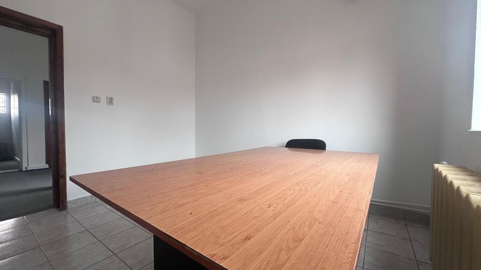 Birouri de închiriat – zonă Halta Teiș - Targoviste - Poză 3