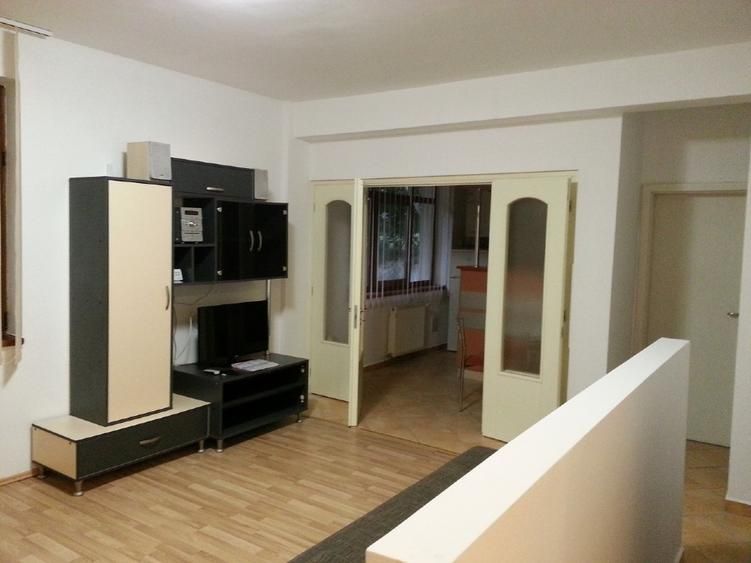 Apartament cu o camera | 40 mp | Bucatarie Separata | Centrala Proprie | UMF - Poză 5