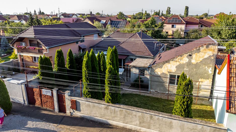 Casă cu teren generos în Poltura - Poză 6