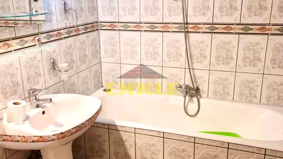 De inchiriat apartament cu 4 camere, zona Bulevard - Poză 6