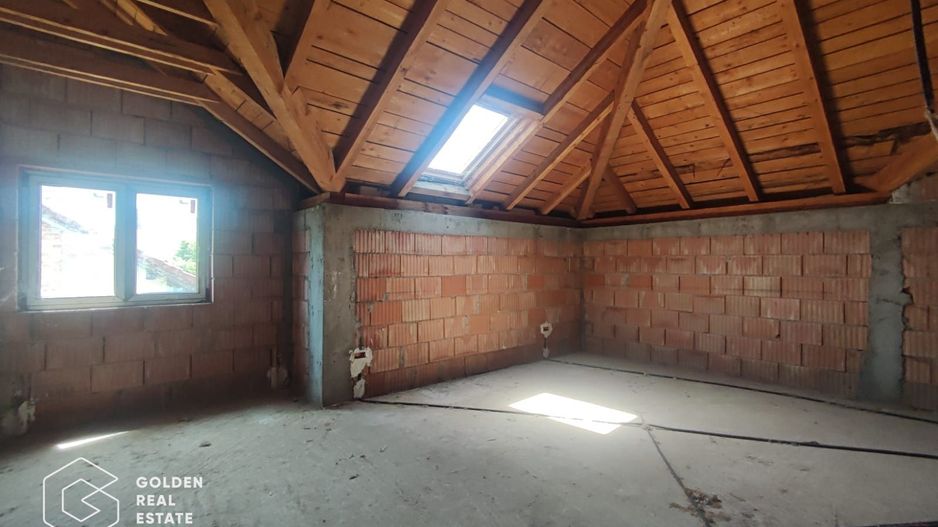 Casa cu teren de 697 mp si 5 dormitoare, Westfield - Poză 5