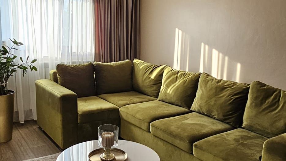 Apartament cu 3 camere, MOBILAT si UTILAT, zona CARTIER; - Poză 11